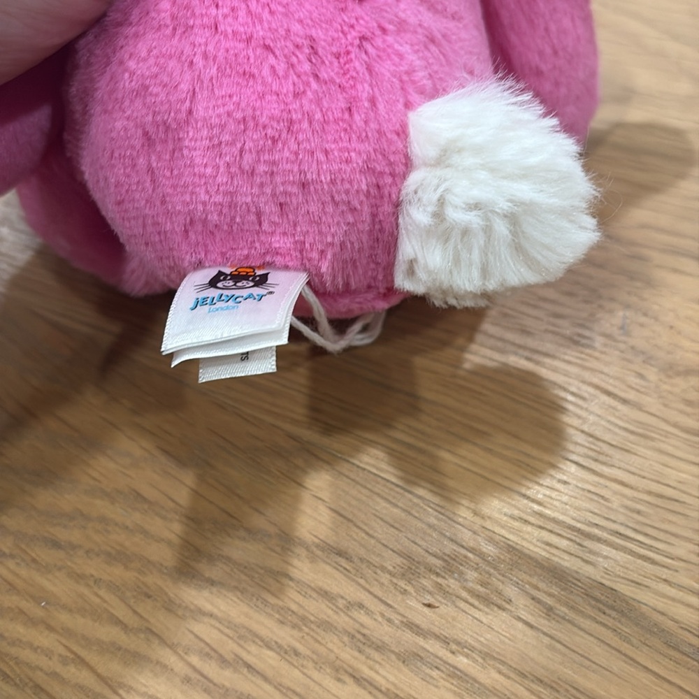 Jellycat little hot pink bashful bunny NWOT - Picture 5 of 7